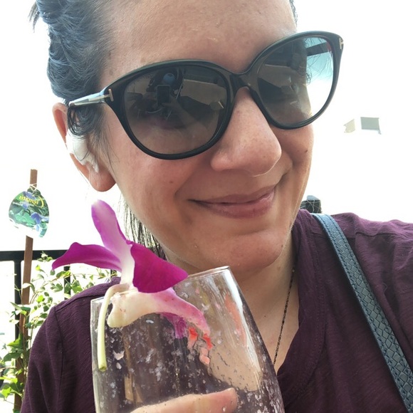 Meet your Posher, Gina - Picture 4 of 4